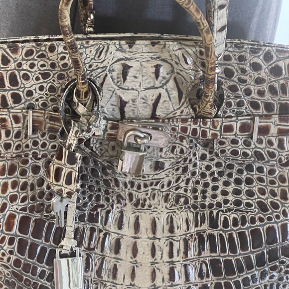 Brazilian Crocodile Embossed Handbag with Lock - Picture 11 of 11